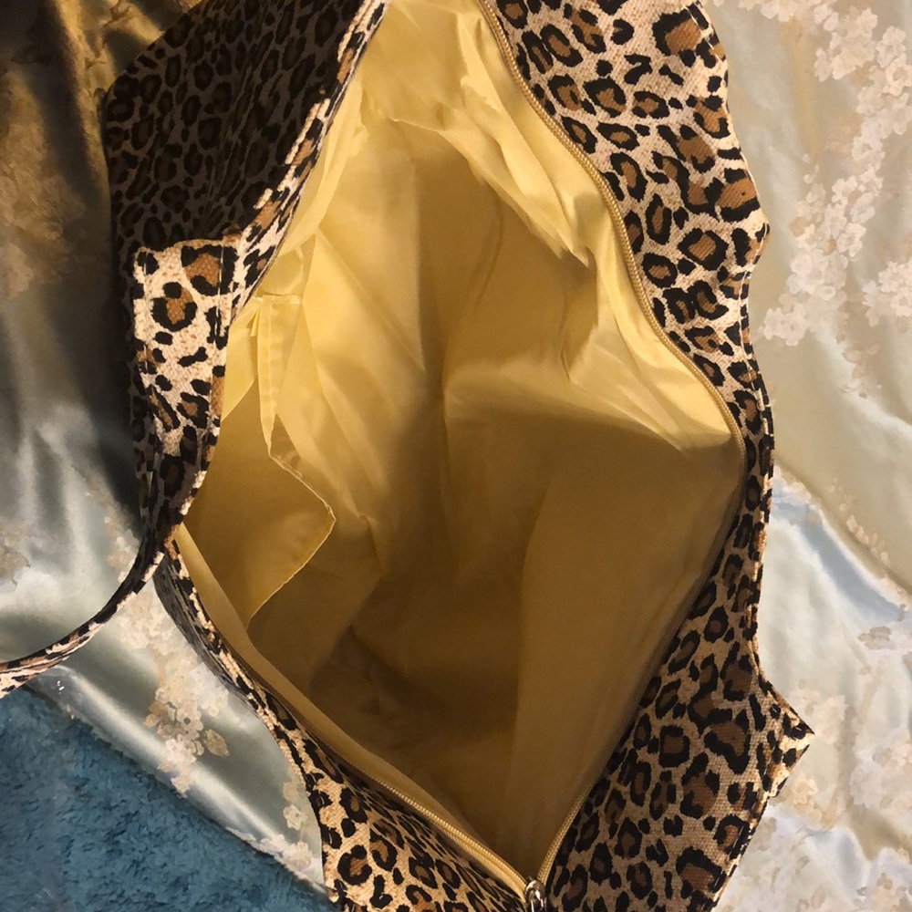 ๐2x HP๐ Leopard Print Canvas Tote - Picture 3 of 6